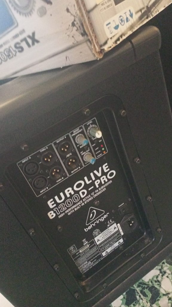 PA Lautsprecher, aktiven Subwoofer , Digital Endstufen: für die DJ Finca Party, Beschallungsaufgaben