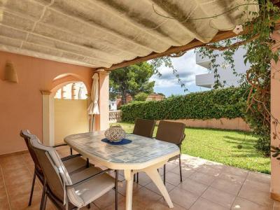 Paguera ground floor for rent