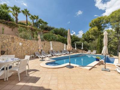 Paguera ground floor for rent