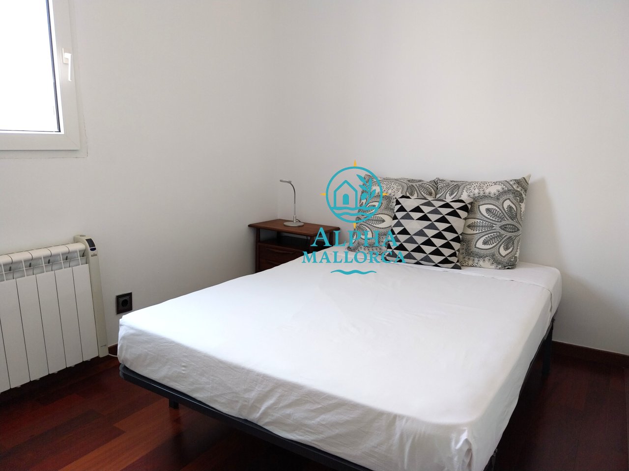 PALMA-ALTSTADT: Renovierte Wohnung mit eigener Terrasse und optionalem TG-Stellplatz