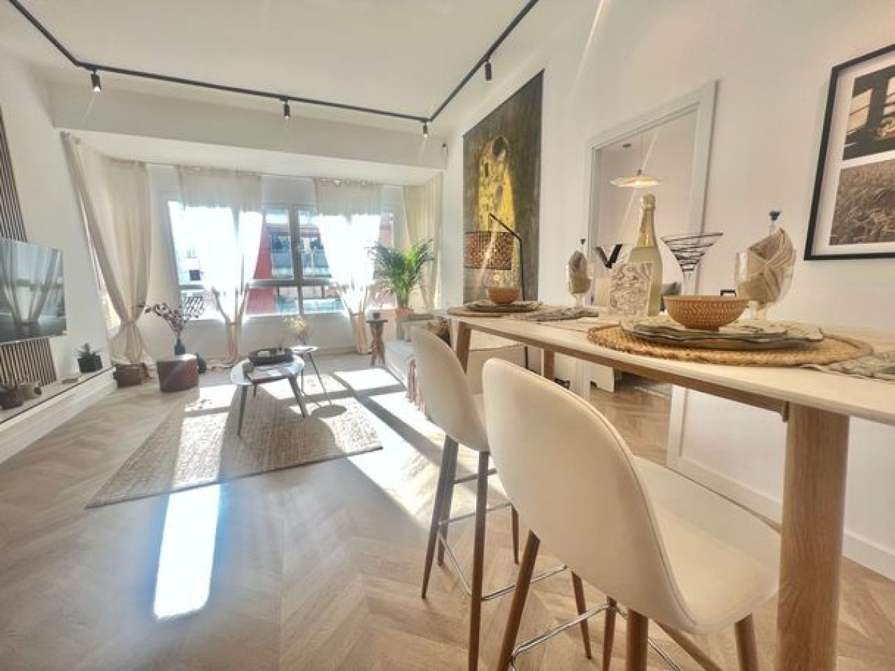 Palma center - magnificent old town apartment.