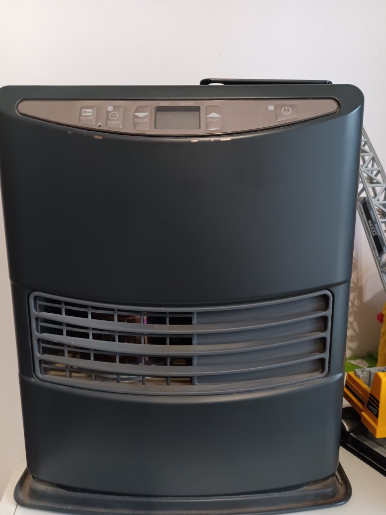 Paraffin heater