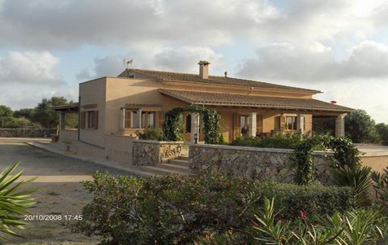 Parterrefinca mit AC; Pool und schönem Ausblick -- Santanyi- Campos -- F 152