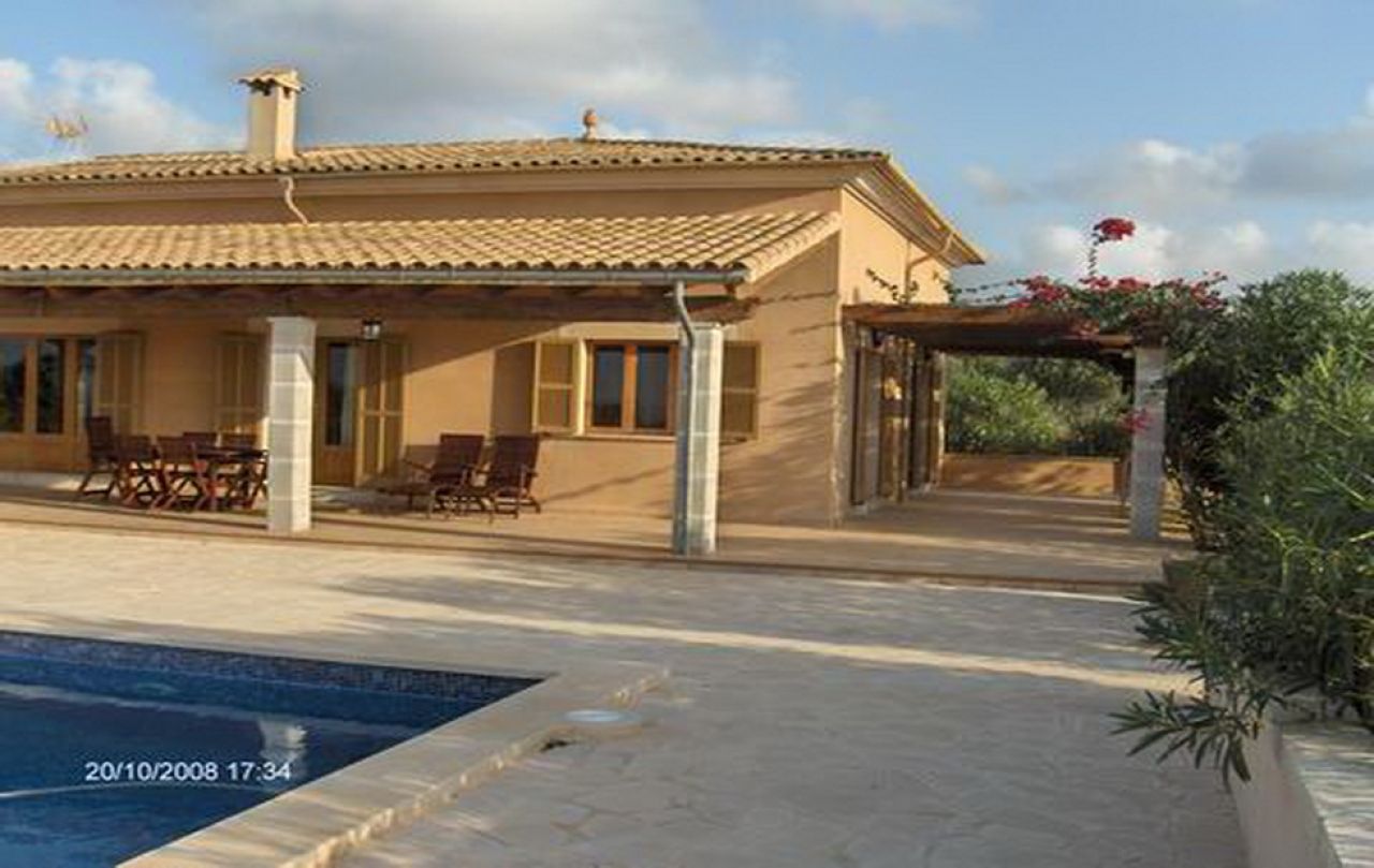 Parterrefinca mit AC; Pool und schönem Ausblick -- Santanyi- Campos -- F 152