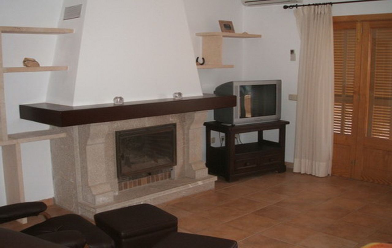 Parterrefinca mit AC; Pool und schönem Ausblick -- Santanyi- Campos -- F 152