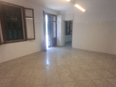 Local en planta baja en ubicación céntrica de S Horta --- L 40