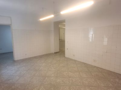 Local en planta baja en ubicación céntrica de S Horta --- L 40