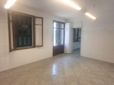 Local en planta baja en ubicación céntrica de S Horta --- L 40