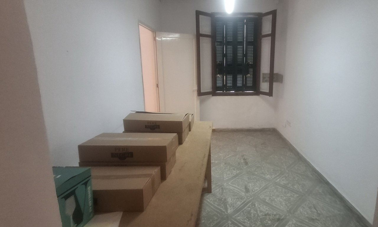 Local en planta baja en ubicación céntrica de S Horta --- L 40