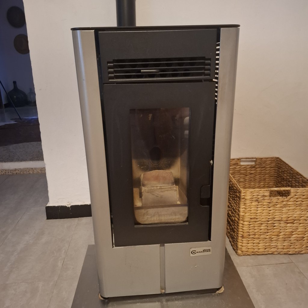 Pelletofen der Marke stove Canadian