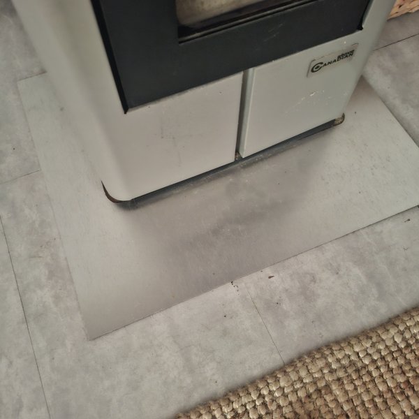 Pelletofen der Marke stove Canadian