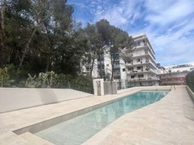 Ático en Santa Ponsa con amplia terraza y vistas a toda la bahía