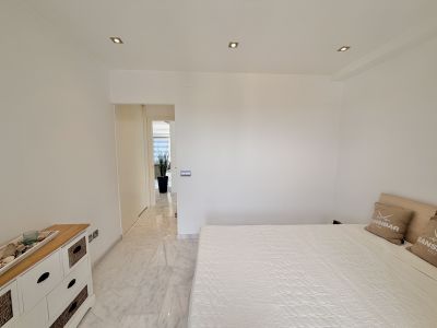 Penthouse mit drei Terrassen, traumhaftem Meerblick, Parkplatz und Gemeinschaftspool