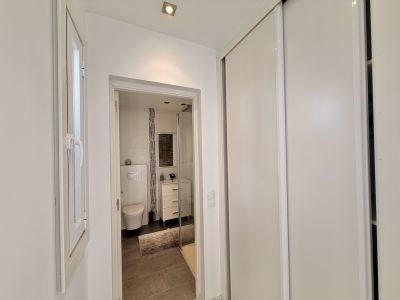 Penthouse mit drei Terrassen, traumhaftem Meerblick, Parkplatz und Gemeinschaftspool