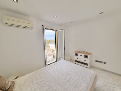 Penthouse mit drei Terrassen, traumhaftem Meerblick, Parkplatz und Gemeinschaftspool