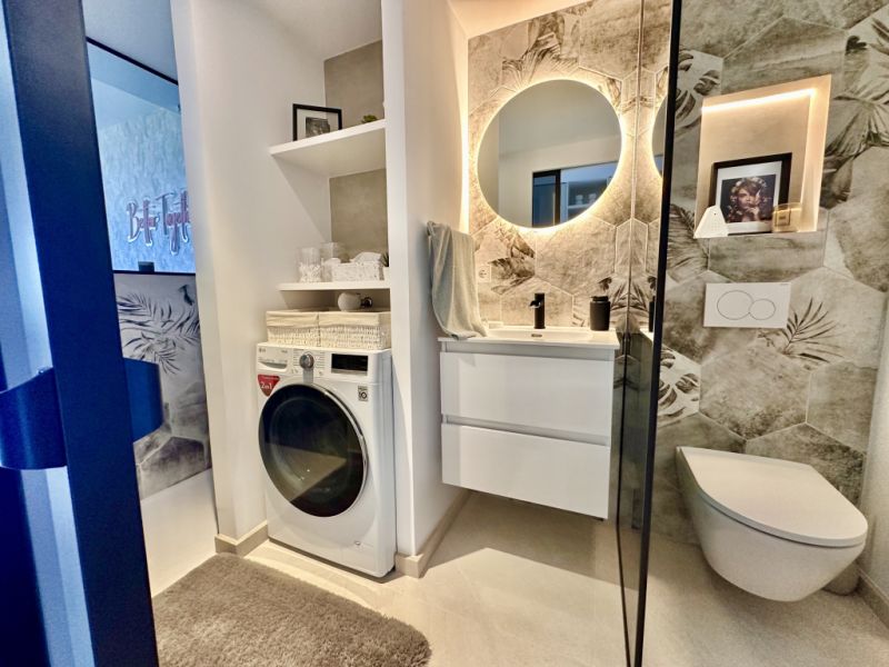 Penthouse-Studio mit freiem Meerblick | kernsaniert | SW-Balkon | nur 67 € NK