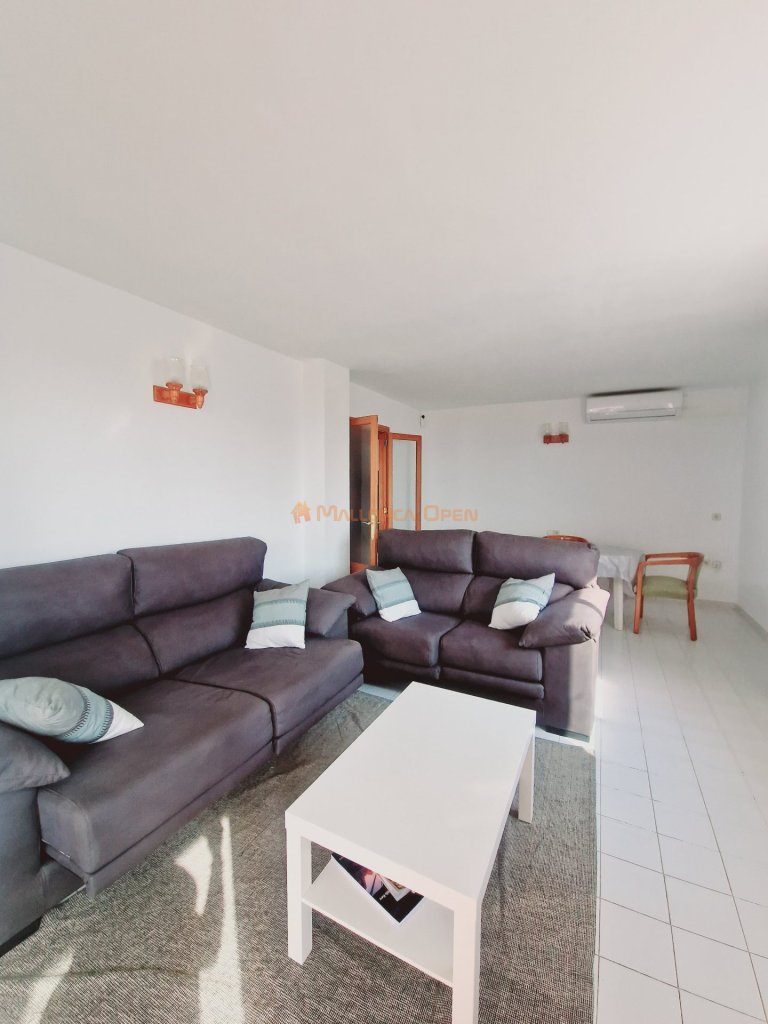 Penthouse zur Miete in Sa Coma, erste Meereslinie