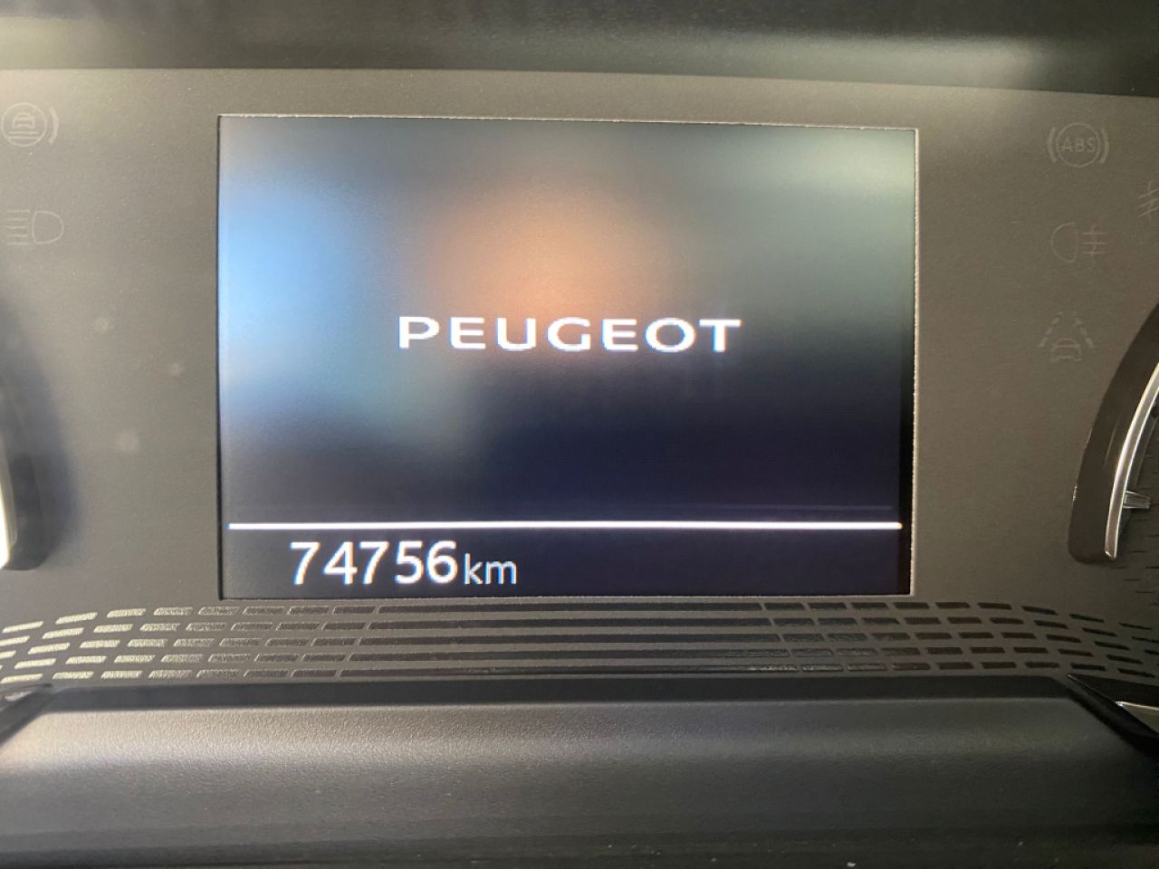 Peugeot 2008 Active 1.2 100CV 5-türig