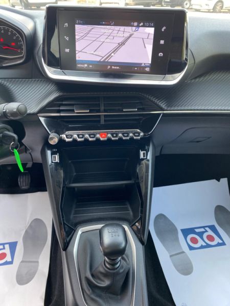 Peugeot 2008 Active 1.2 100CV 5-türig