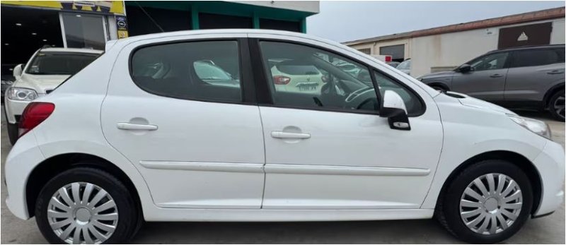 Peugeot 207 ACTIVE 1.4 HDI 70 FAP