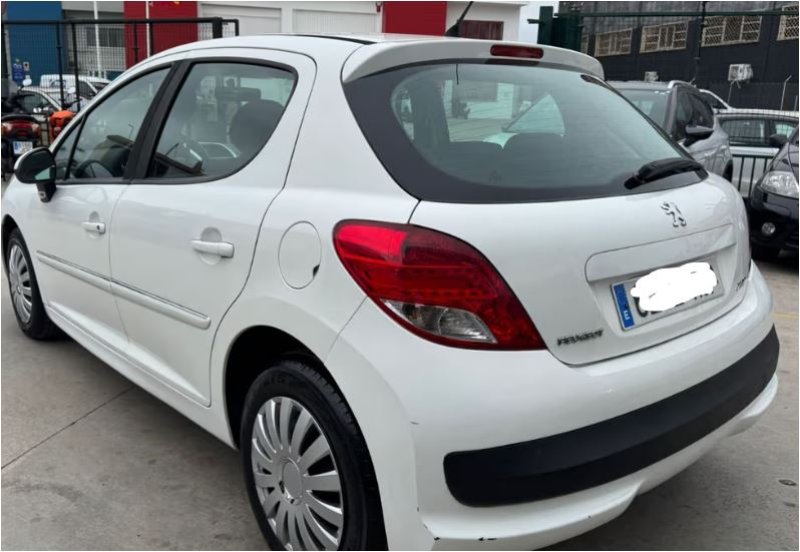 Peugeot 207 ACTIVE 1.4 HDI 70 FAP