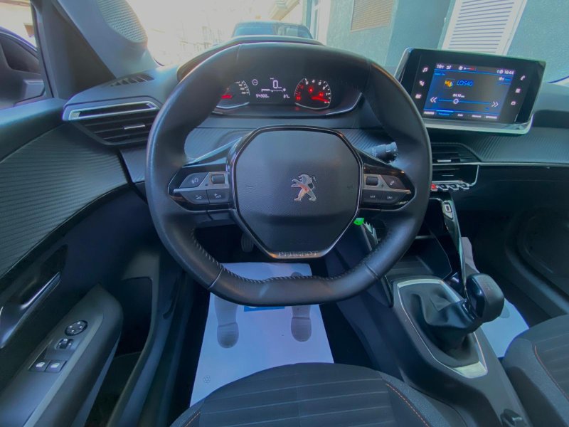 Peugeot 208 Like 1.2 PureTech 75CV 5-türig
