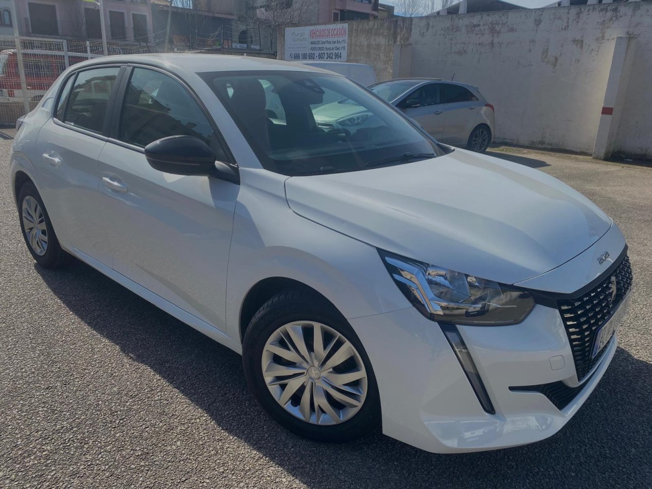 Peugeot 208 Like 1.2 PureTech 75CV 5-türig