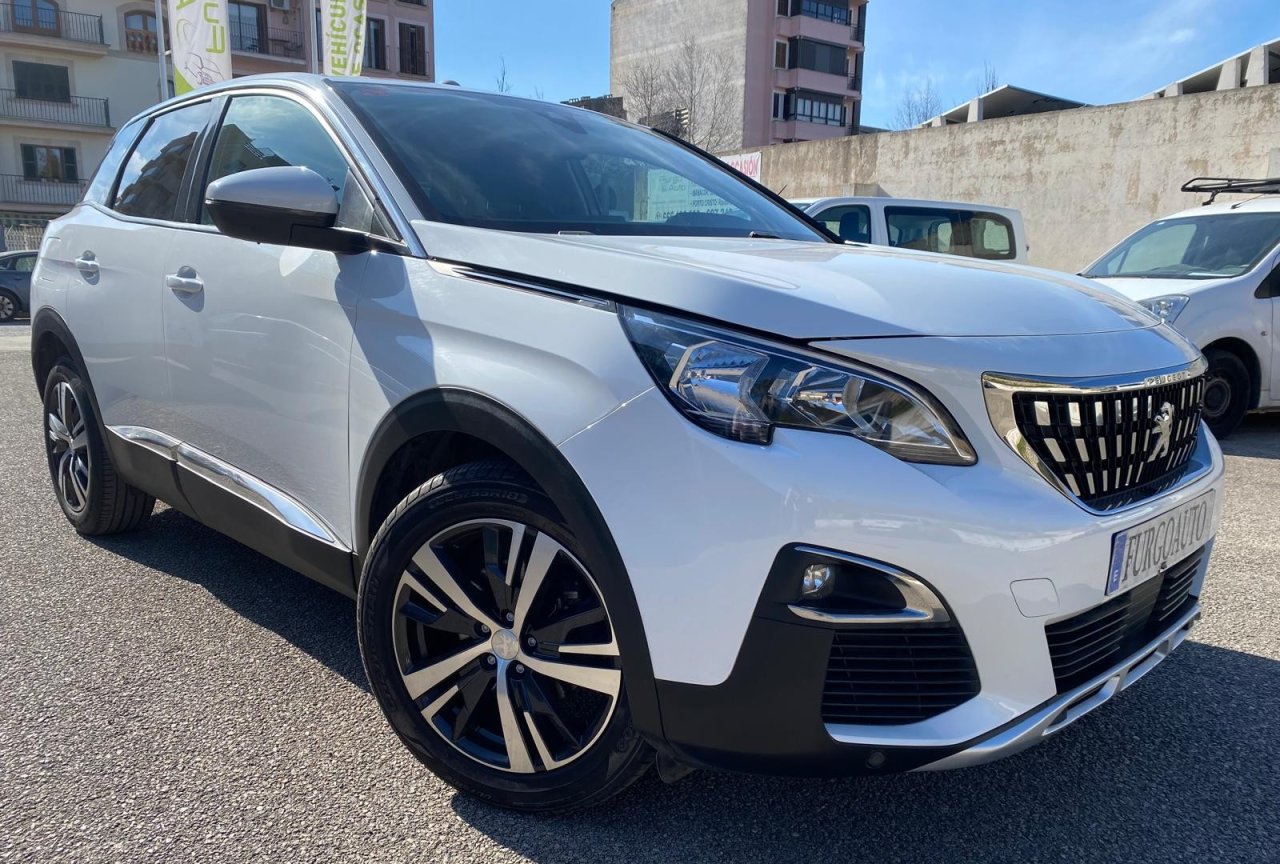 Peugeot 3008 Allure 130Cv 5p