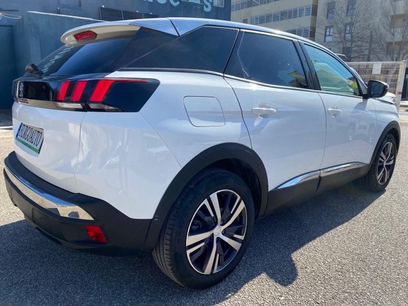 Peugeot 3008 Allure 130Cv 5p