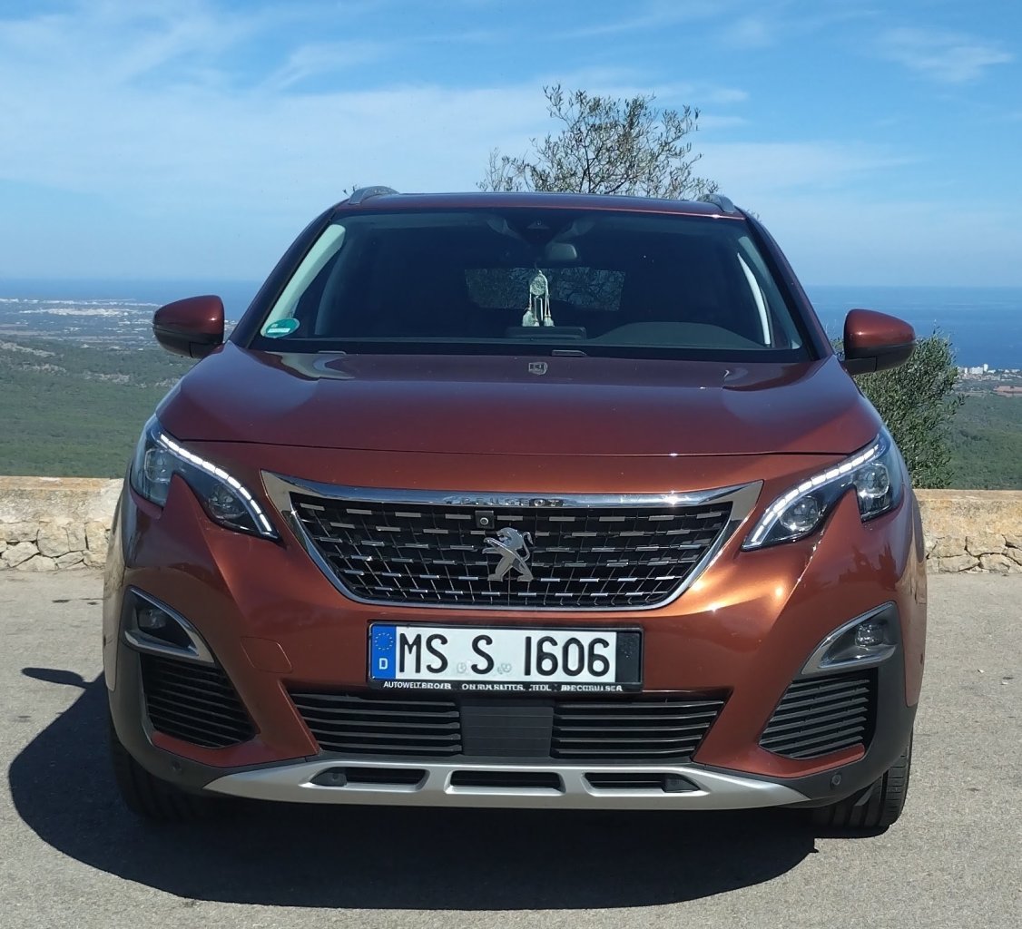 Peugeot 3008 Allure PurTech SUV, 80.000 KM, neuwertig