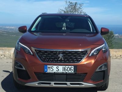 Peugeot 3008 Allure PurTech SUV, 80.000 KM, neuwertig