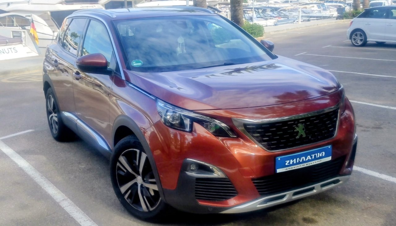 Peugeot 3008 Allure PurTech SUV, 80.000 KM, neuwertig
