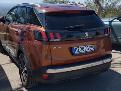 Peugeot 3008 Allure PurTech SUV, 80.000 KM, neuwertig