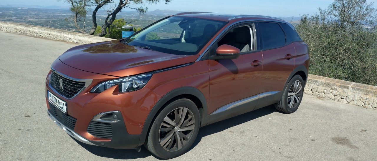 Peugeot 3008 Allure PurTech SUV, 80.000 KM, neuwertig