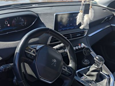 Peugeot 3008 Allure PurTech SUV, 80.000 KM, neuwertig