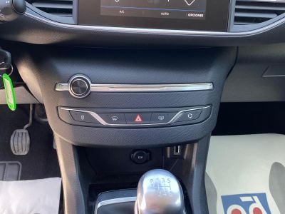 Peugeot 308 Active Pack 1.2 110Cv 5P