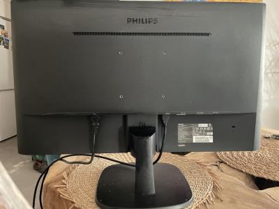 Phillips monitor