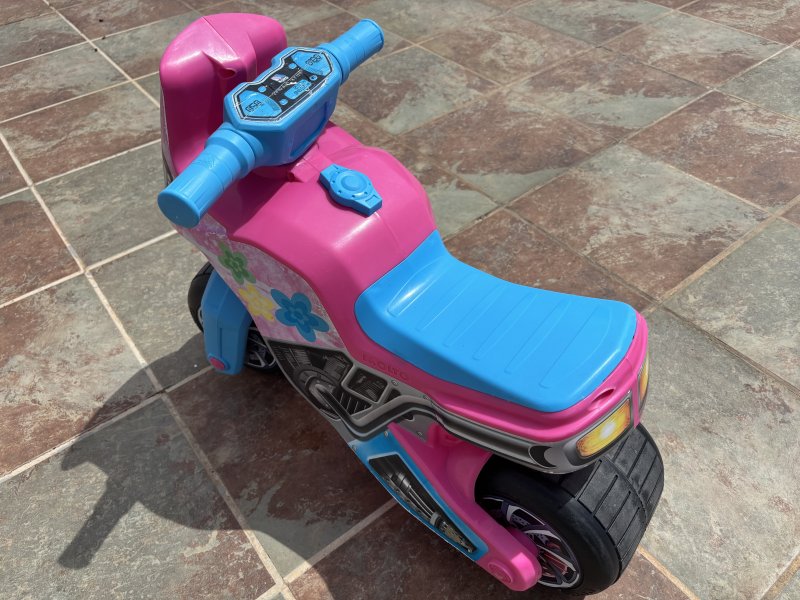 Pinkes Motorrad-Rutschfahrzeug für Kinder