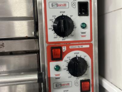 Pizza oven Zanolli (commercial)