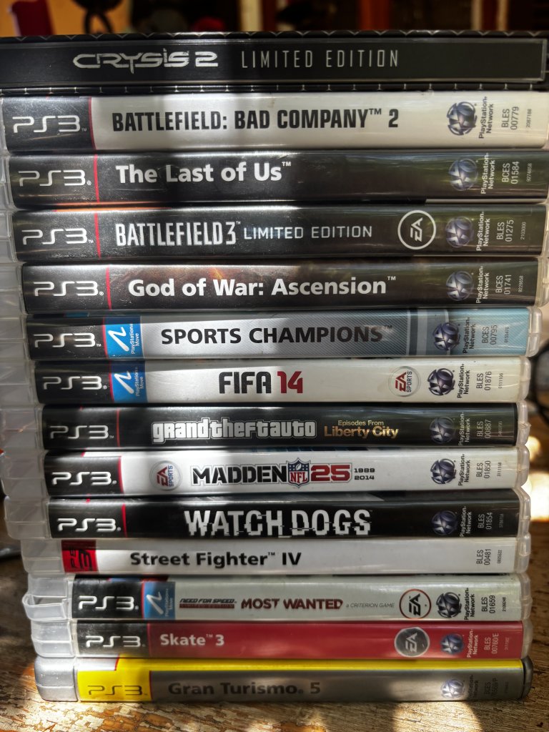 PlayStation 3 + PS Move + 14 Spiele