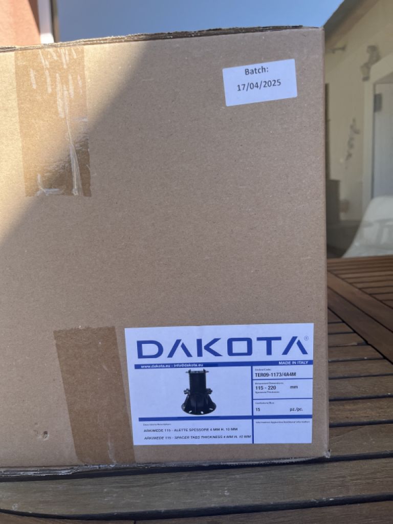 Plots zur Fliesenverlegung auf ‚Stelzen‘