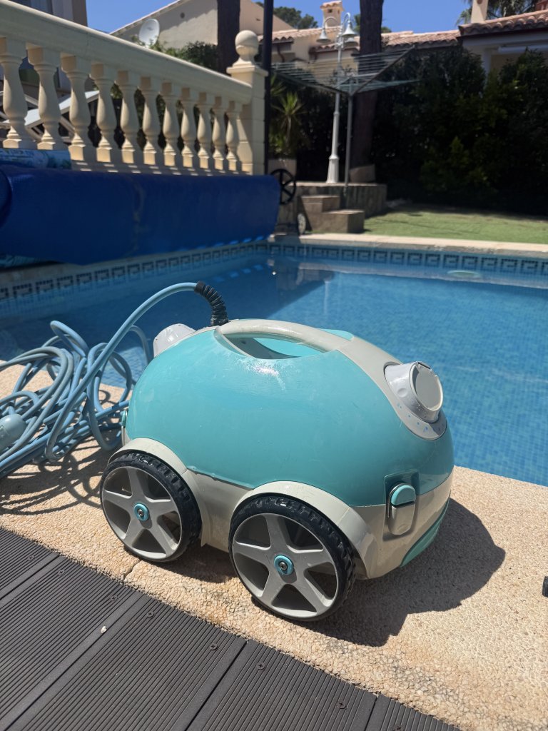Pool Roboter