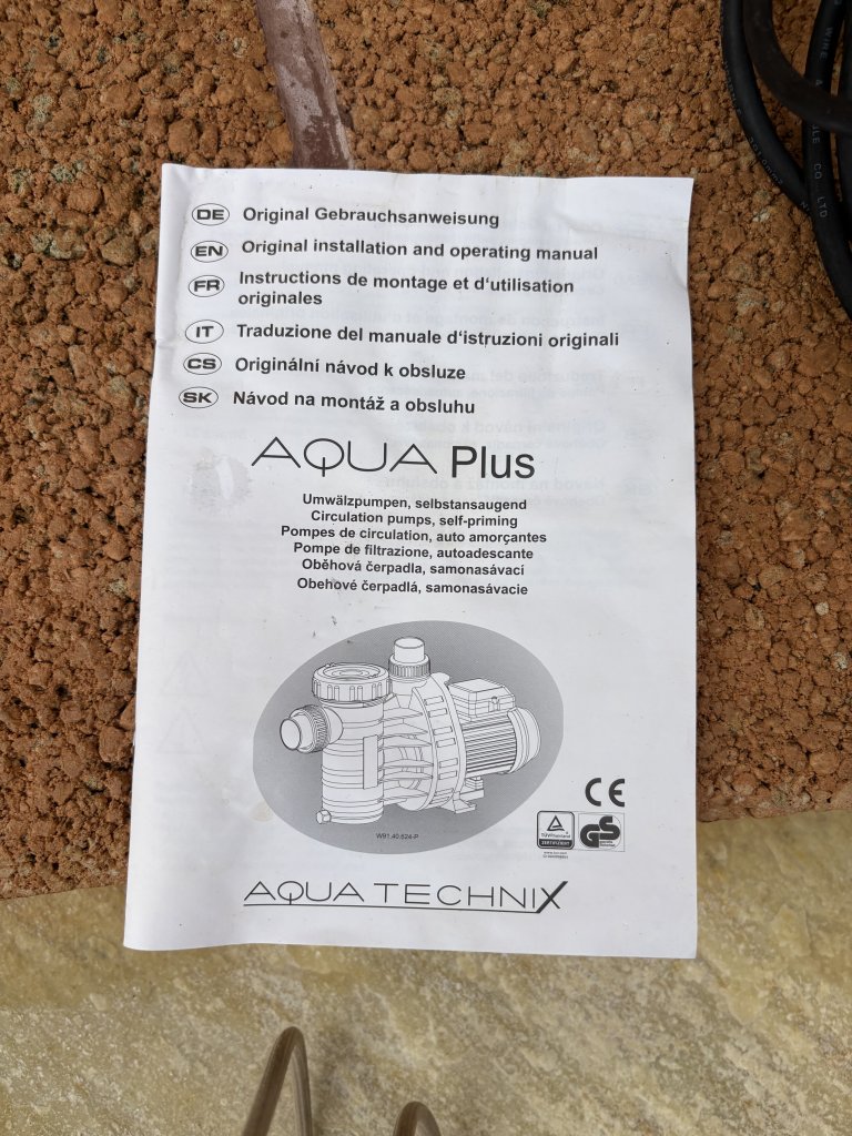 Poolpumpe neu, AQUA plus 11 von Poolsana-Edition grau