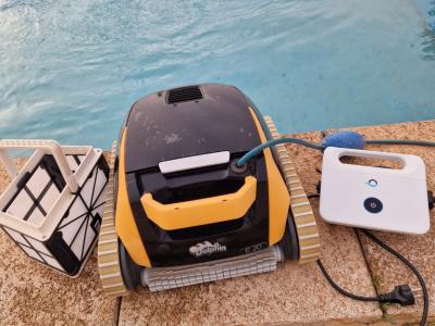 Robot de piscina Dolphin E 20