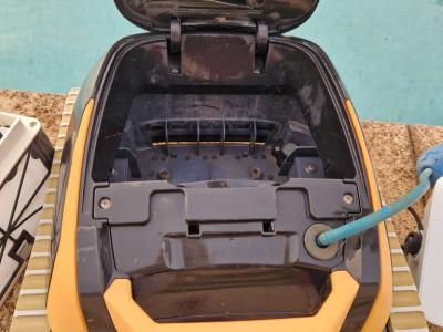 Robot de piscina Dolphin E 20