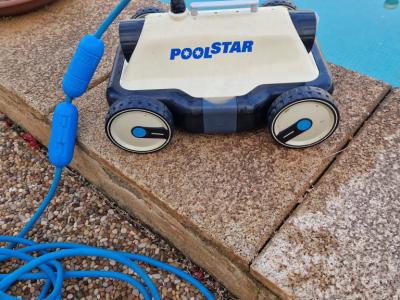 Pool robot for pool up to 18m2