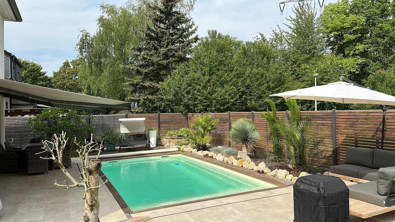 Pool service