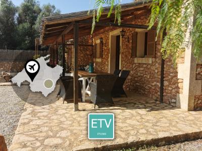 PORRERES: Charmantes ländliches Anwesen mit Ferienvermietungslizenz (ETV), Brunnen und Weinstöcken