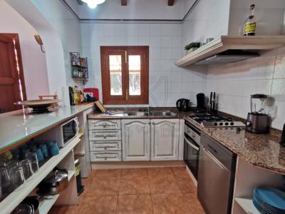 PORRERES: Charmantes ländliches Anwesen mit Ferienvermietungslizenz (ETV), Brunnen und Weinstöcken