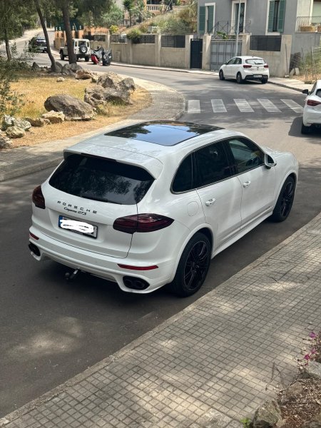 Porsche Cayenne GTS (958.2)